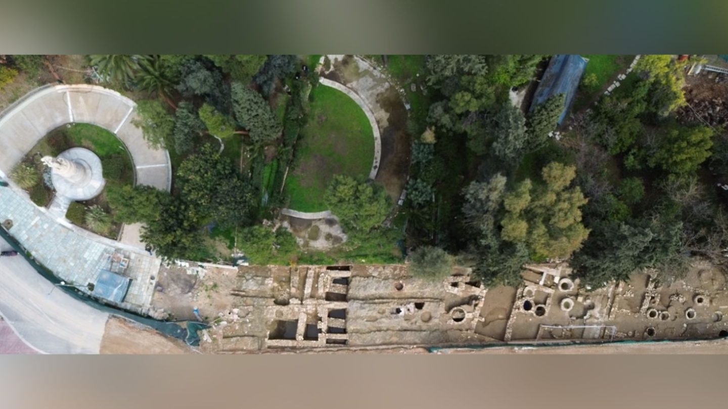 Εργασίες αποκατάστασης στο ρωμαϊκό μνημειακό σύνολο της Βασιλίσσης Όλγας.