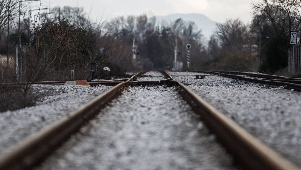 Βαγόνι αμαξοστοιχίας εκτός σιδηροδρομικής γραμμής στην Ειδομένη.