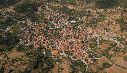Εικόνα από τη Βρίσα μετά τον σεισμό.