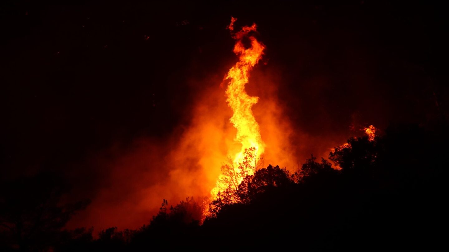 Εικόνα από την κατάσβεση της πυρκαγιάς στην Κω.