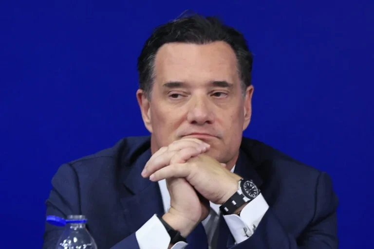 Αποστολόπουλος ξεμπροστιάζει Άδωνη: «Ο Άδωνις πουλάει σανό»