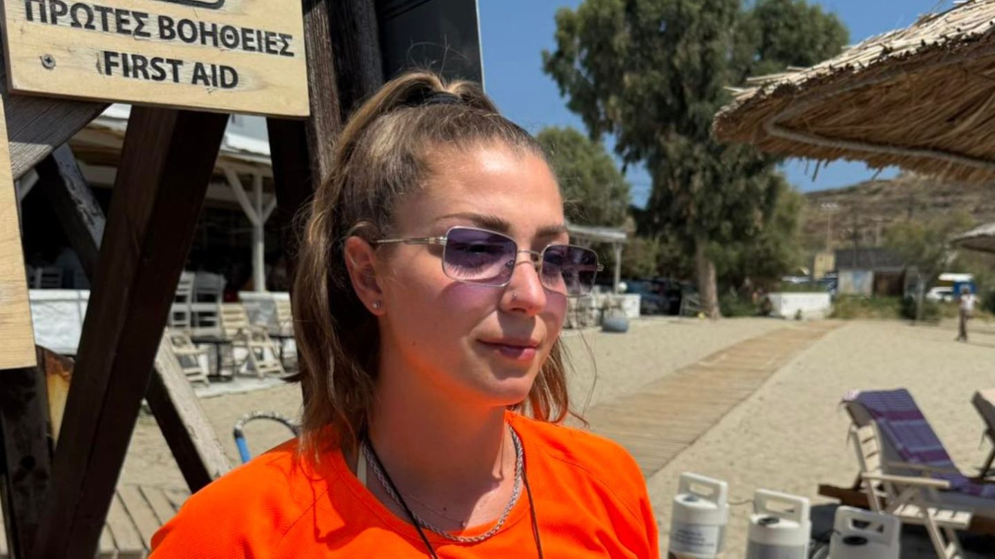 Ναυαγοσώστρια στη Σύρο αποτρέπει σοβαρό ατύχημα σε 16χρονη.