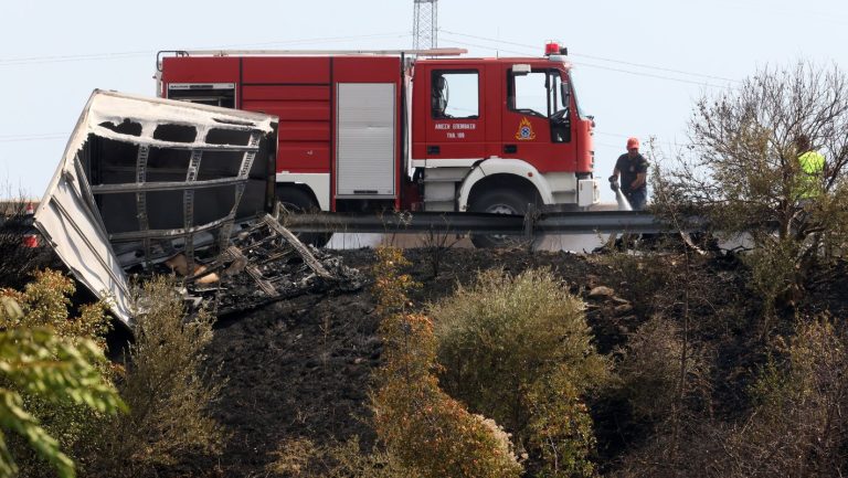 Σκηνικό από τροχαίο ατύχημα στον Βόλο