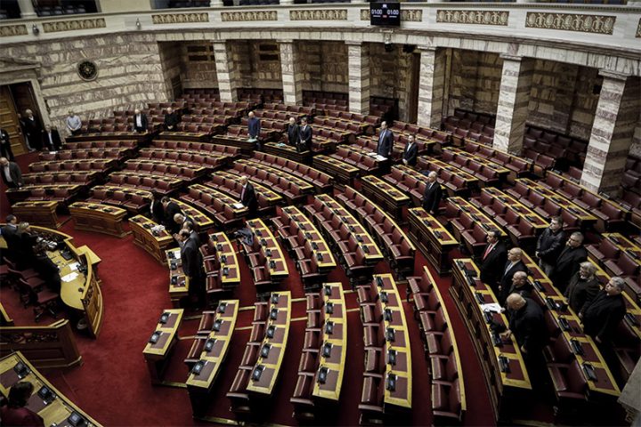 Τώρα θυμήθηκαν τον Βορρά: «Θετικές ειδήσεις», υπουργοί και έργα πριν τις κάλπες – Ποντάρουν σε μνήμη χρυσόψαρου;
